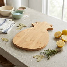 Load image into Gallery viewer, BAMBOO CUTTING BOARD / PINEAPPLE