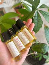 Load image into Gallery viewer, PERFUME ROLLER