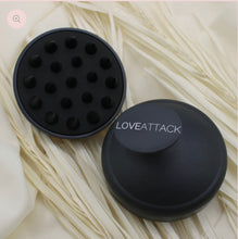 Load image into Gallery viewer, SCALP MASSAGER BRUSH