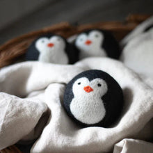 Load image into Gallery viewer, WOOL DRYER BALL