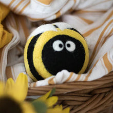 Load image into Gallery viewer, WOOL DRYER BALL