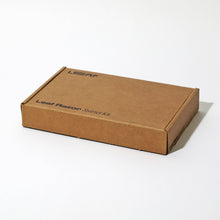 Load image into Gallery viewer, LEAF TRIPLE-BLADE PIVOTING HEAD SHAVING RAZOR KIT (PRE-BOXED)