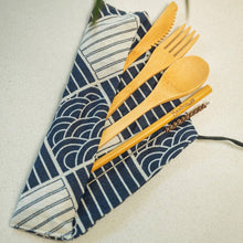 Load image into Gallery viewer, BAMBOO TRAVEL CUTLERY SET