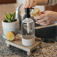 Load image into Gallery viewer, SILICONE BOTTLE BOOT / NONSLIP BASE FOR GLASS BOTTLES