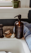 Load image into Gallery viewer, BOTTLE PUMP TOP / STAINLESS STEEL