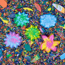 Load image into Gallery viewer, RECYCLED CRAYONS / Flower Crayon Set