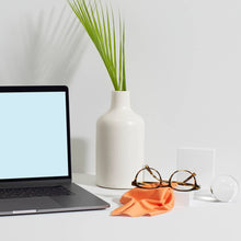 Load image into Gallery viewer, EYE GLASSES CLEANING CLOTH
