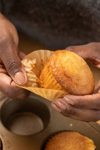 Load image into Gallery viewer, Parchment Baking Cups - 100ct

