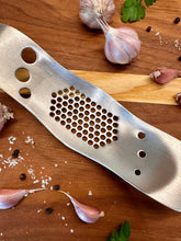 Load image into Gallery viewer, GARLIC PRESS &amp; HERB STRIPPER
