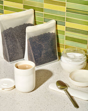 Load image into Gallery viewer, REUSABLE SILICONE BAGS - STAND UP / W&amp;P
