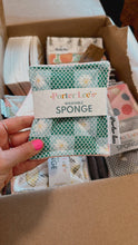 Load image into Gallery viewer, WASHABLE REUSABLE SPONGE / PORTER LEE'S / SURPRISE PRINT

