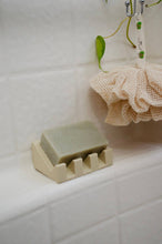 Load image into Gallery viewer, SILICONE DRAINING SOAP DISH

