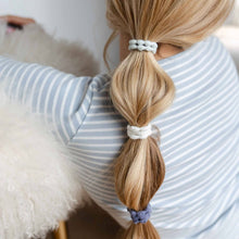 Load image into Gallery viewer, PEARL HAIR TIES / KOSHOO
