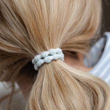 Load image into Gallery viewer, PEARL HAIR TIES / KOSHOO
