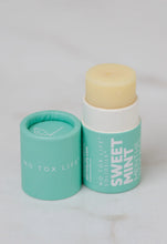 Load image into Gallery viewer, VEGAN LIP BUTTER / NO TOX LIFE
