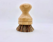 Load image into Gallery viewer, BAMBOO POT SCRUBBER / ABRASIVE / WITH REPLACEABLE HEAD
