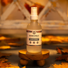 Load image into Gallery viewer, ROOM SPRAY / WARM FLANNEL *SEASONAL*
