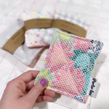 Load image into Gallery viewer, WASHABLE REUSABLE SPONGE / PORTER LEE'S / SURPRISE PRINT
