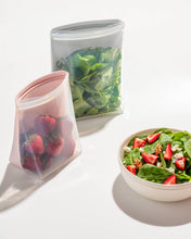 Load image into Gallery viewer, REUSABLE SILICONE BAGS - STAND UP / W&amp;P

